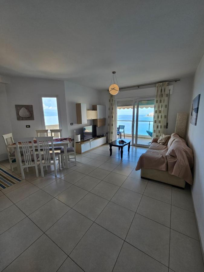 Gregor Apartments Sarandë Esterno foto